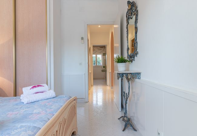 Villa en Empuriabrava - 0037-CAP RAS Casa al canal con piscina y amarre Villa en Empuriabrava - 0037-CAP RAS Casa al canal con piscina y amarre