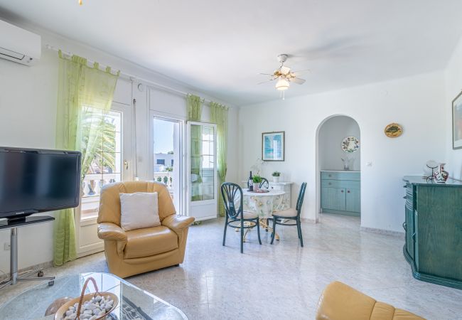 Villa en Empuriabrava - 0037-CAP RAS Casa al canal con piscina y amarre Villa en Empuriabrava - 0037-CAP RAS Casa al canal con piscina y amarre