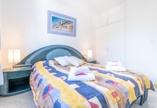 Villa en Empuriabrava - 0037-CAP RAS Casa al canal con piscina y amarre Villa en Empuriabrava - 0037-CAP RAS Casa al canal con piscina y amarre