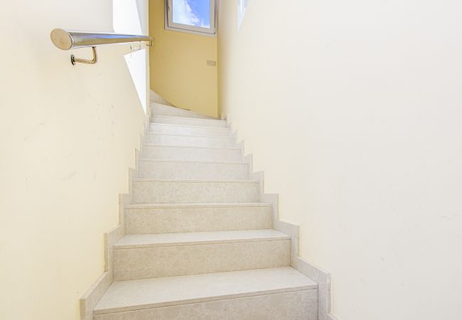 Villa en Empuriabrava - 0031-TER Casa al canal con piscina, amarre y estudio Villa en Empuriabrava - 0031-TER Casa al canal con piscina, amarre y estudio