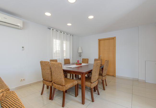 Villa en Empuriabrava - 0031-TER Casa al canal con piscina, amarre y estudio Villa en Empuriabrava - 0031-TER Casa al canal con piscina, amarre y estudio