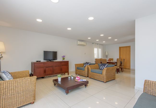 Villa en Empuriabrava - 0031-TER Casa al canal con piscina, amarre y estudio Villa en Empuriabrava - 0031-TER Casa al canal con piscina, amarre y estudio