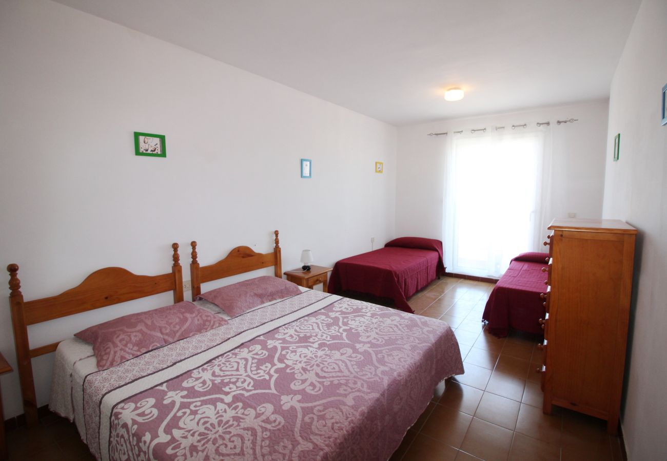 Apartamento en Empuriabrava - 0186-SAN LUIS Apartamento con vista al mar