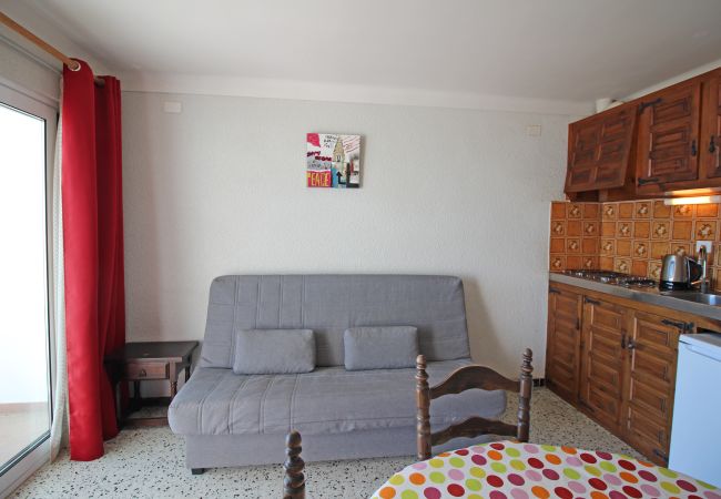 Estudio en Empuriabrava - 0181-SYLVIA Estudio con vista al mar Estudio en Empuriabrava - 0181-SYLVIA Estudio con vista al mar