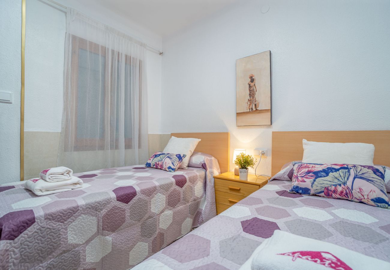 Apartamento en Rosas / Roses - 2026-POETA MARQUINA Apartamento con 4 dormitorios