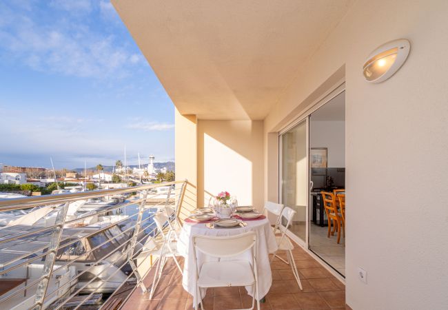 Apartamento en Empuriabrava - 0163-PORT SALINS Apartamento con vista al canal Apartamento en Empuriabrava - 0163-PORT SALINS Apartamento con vista al canal