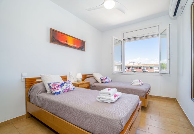 Villa en Empuriabrava - 0153-PORTO FINO Casa al canal con amarre Villa en Empuriabrava - 0153-PORTO FINO Casa al canal con amarre