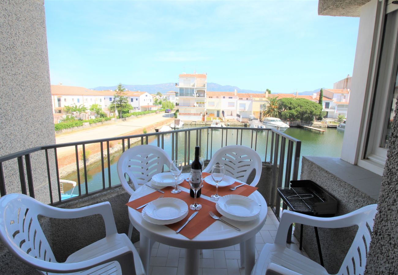 Apartamento en Empuriabrava - 0139-ONADA Apartamento con vista al canal