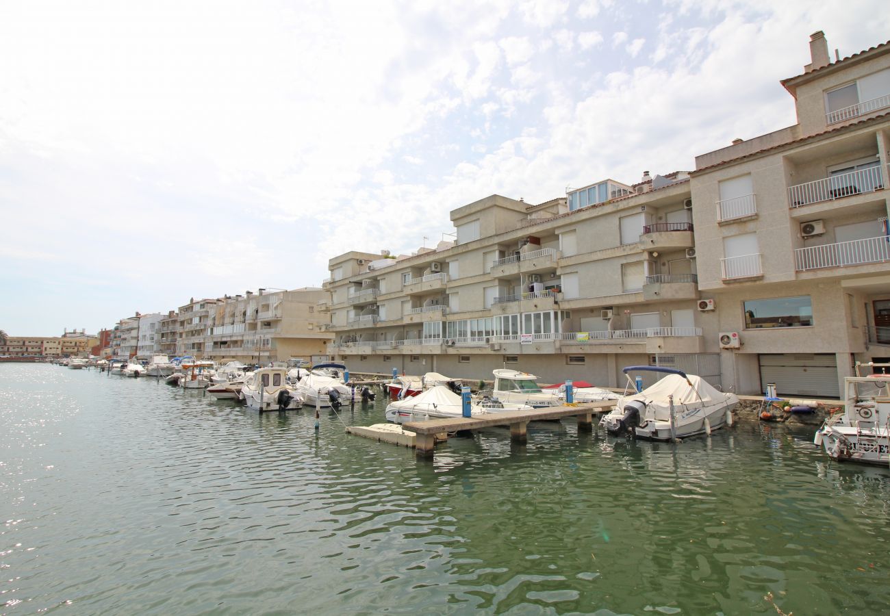 Apartamento en Empuriabrava - 0139-ONADA Apartamento con vista al canal