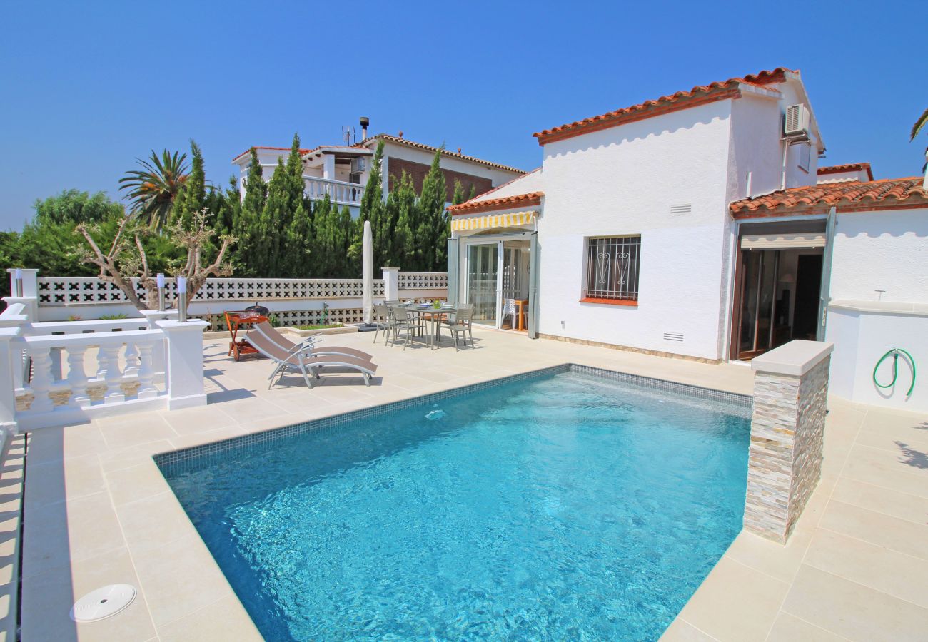 Villa en Empuriabrava - 0042-FLAMICELL Casa al canal con piscina