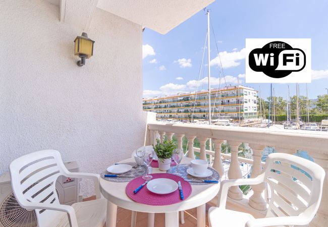 Apartamento en Empuriabrava - 0131-PORT MOXO Apartamento con terraza y vistas al canal  Apartamento en Empuriabrava - 0131-PORT MOXO Apartamento con terraza y vistas al canal