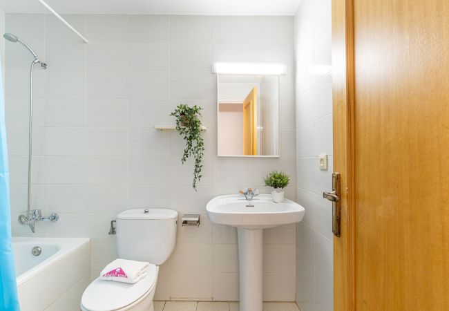 Apartamento en Empuriabrava - 0131-PORT MOXO Apartamento con terraza y vistas al canal  Apartamento en Empuriabrava - 0131-PORT MOXO Apartamento con terraza y vistas al canal