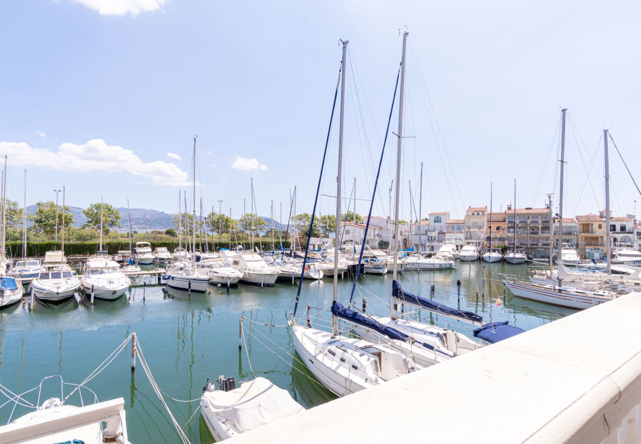 Apartamento en Empuriabrava - 0131-PORT MOXO Apartamento con terraza y vistas al canal 