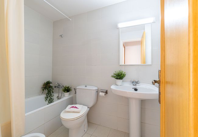 Apartamento en Empuriabrava - 0132-PORT MOXO  Apartamento al canal con vistas Apartamento en Empuriabrava - 0132-PORT MOXO  Apartamento al canal con vistas