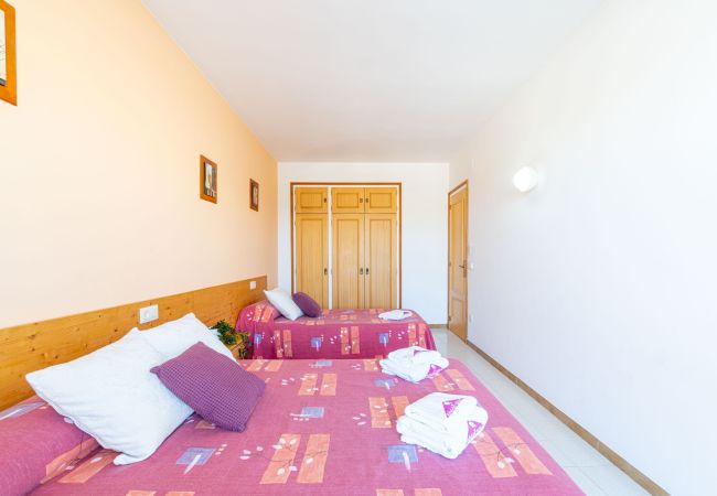 Apartamento en Empuriabrava - 0132-PORT MOXO  Apartamento al canal con vistas Apartamento en Empuriabrava - 0132-PORT MOXO  Apartamento al canal con vistas