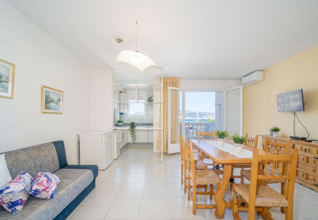 Apartamento en Empuriabrava - 0132-PORT MOXO  Apartamento al canal con vistas Apartamento en Empuriabrava - 0132-PORT MOXO  Apartamento al canal con vistas