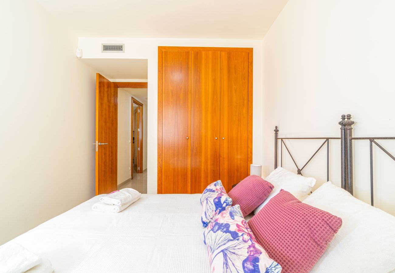 Apartamento en Rosas / Roses - 8010-MIL.LENI Apartamento con piscina comunitaria y parking