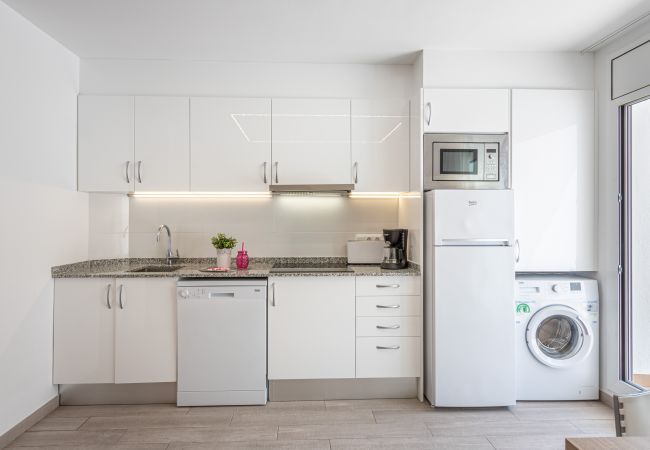 Apartamento en Empuriabrava - 0188-SANT MORI Apartamento con WIFI y gran terraza  Apartamento en Empuriabrava - 0188-SANT MORI Apartamento con WIFI y gran terraza