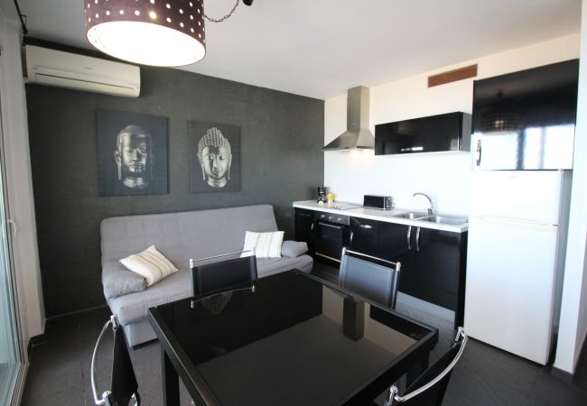 Estudio en Empuriabrava - 0115-MANHATTAN Estudio con vistas al mar Estudio en Empuriabrava - 0115-MANHATTAN Estudio con vistas al mar