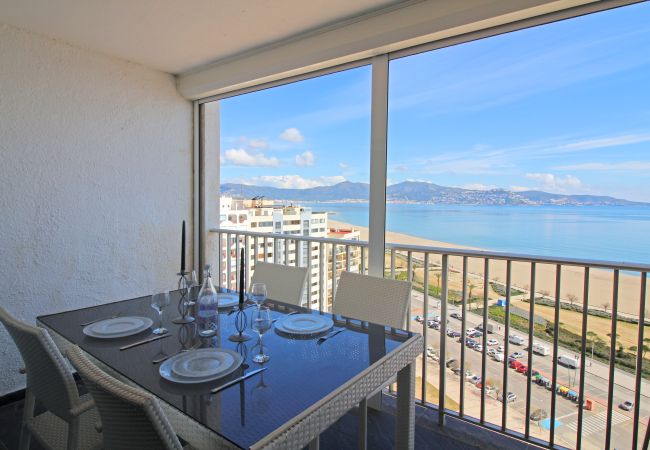 Estudio en Empuriabrava - 0115-MANHATTAN Estudio con vistas al mar Estudio en Empuriabrava - 0115-MANHATTAN Estudio con vistas al mar