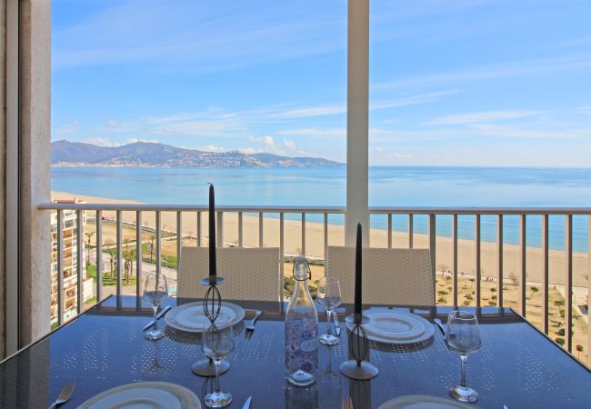 Estudio en Empuriabrava - 0115-MANHATTAN Estudio con vistas al mar Estudio en Empuriabrava - 0115-MANHATTAN Estudio con vistas al mar