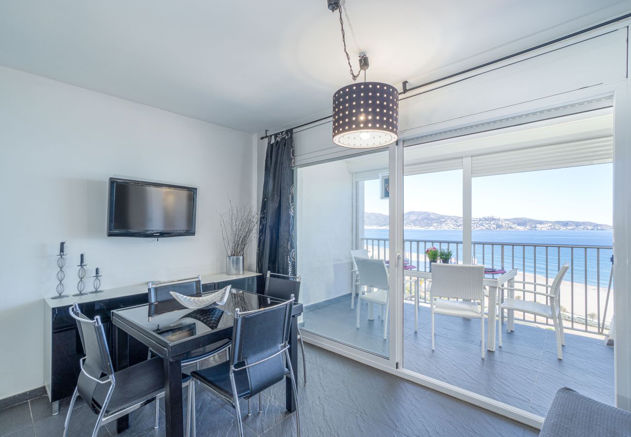 Estudio en Empuriabrava - 0115-MANHATTAN Estudio con vistas al mar