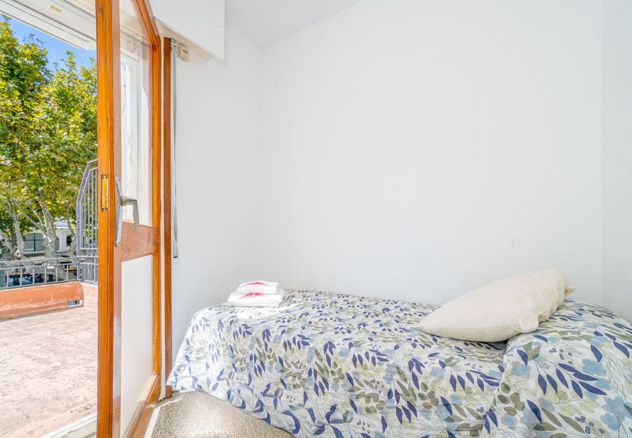 Apartamento en Empuriabrava - 8001-SANT MORI Apartamento cerca de la playa