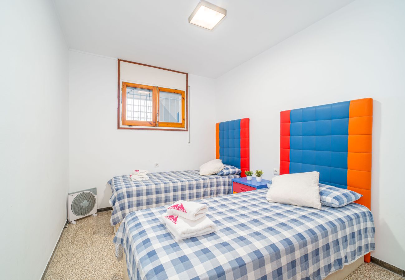 Apartamento en Empuriabrava - 8001-SANT MORI Apartamento cerca de la playa