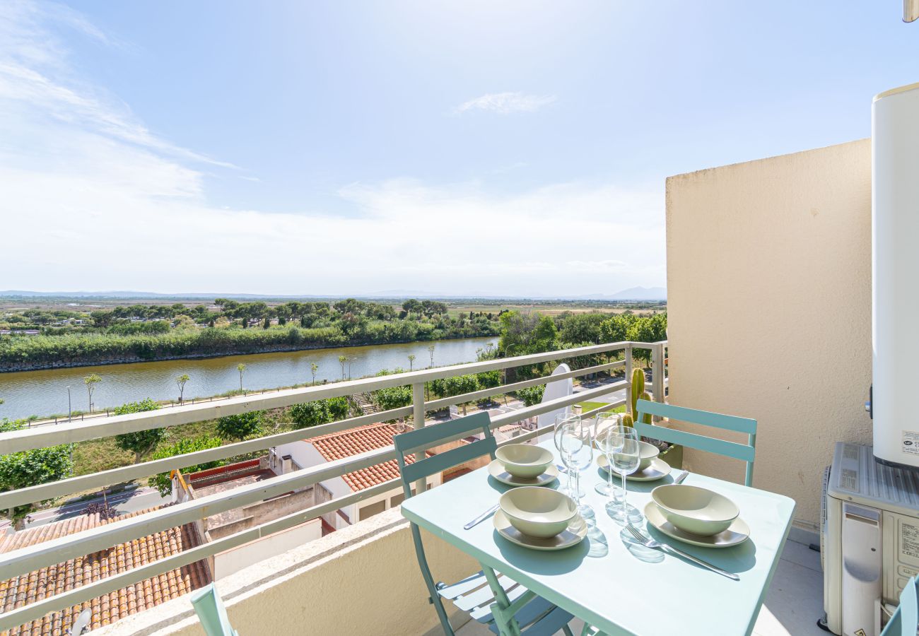 Apartamento en Empuriabrava - 0116-MUGA PARK Apartamento con vista al rio y al mar