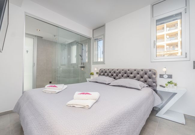 Apartamento en Rosas / Roses - 2010-AV.PLATJA  Apartamento alto standing con piscina comunitaria y parking Apartamento en Rosas / Roses - 2010-AV.PLATJA  Apartamento alto standing con piscina comunitaria y parking