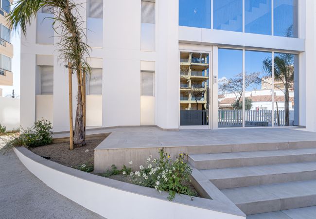 Apartamento en Rosas / Roses - 2010-AV.PLATJA  Apartamento alto standing con piscina comunitaria y parking Apartamento en Rosas / Roses - 2010-AV.PLATJA  Apartamento alto standing con piscina comunitaria y parking