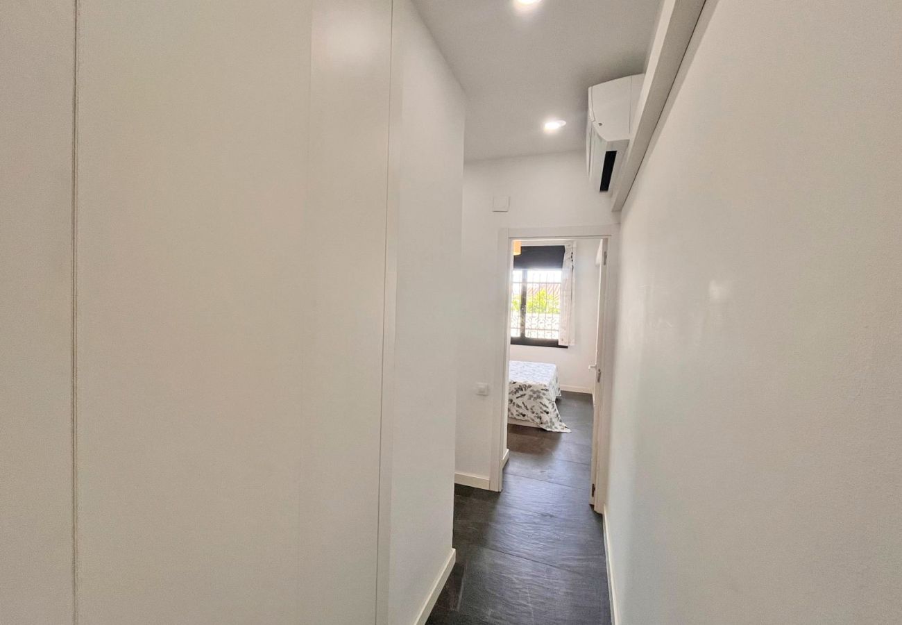 Villa en Empuriabrava - 0130-MONTGRI Casa con piscina privada 