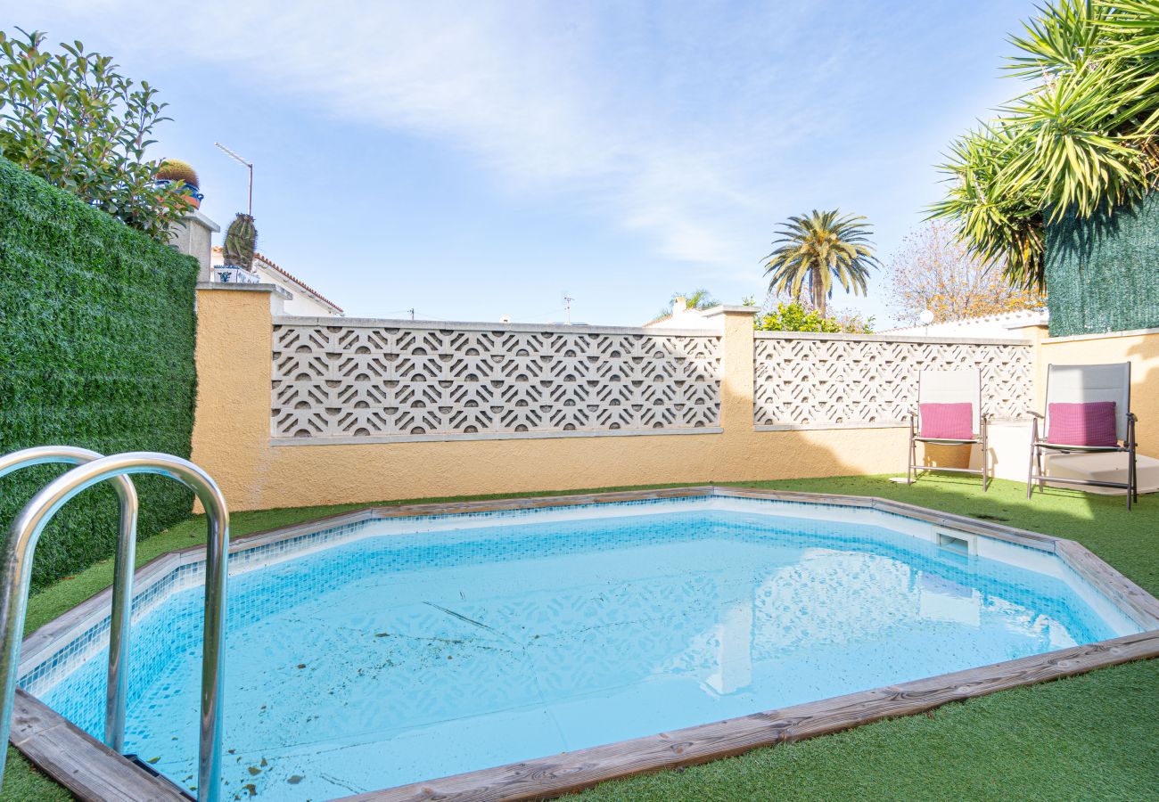 Villa en Empuriabrava - 0130-MONTGRI Casa con piscina privada 