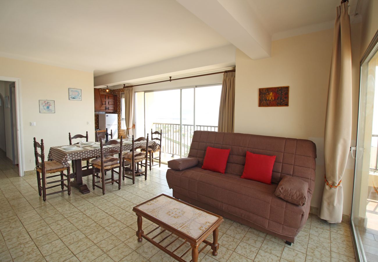 Apartament en Empuriabrava - 0030-CANIGO Apartment amb vista al mar