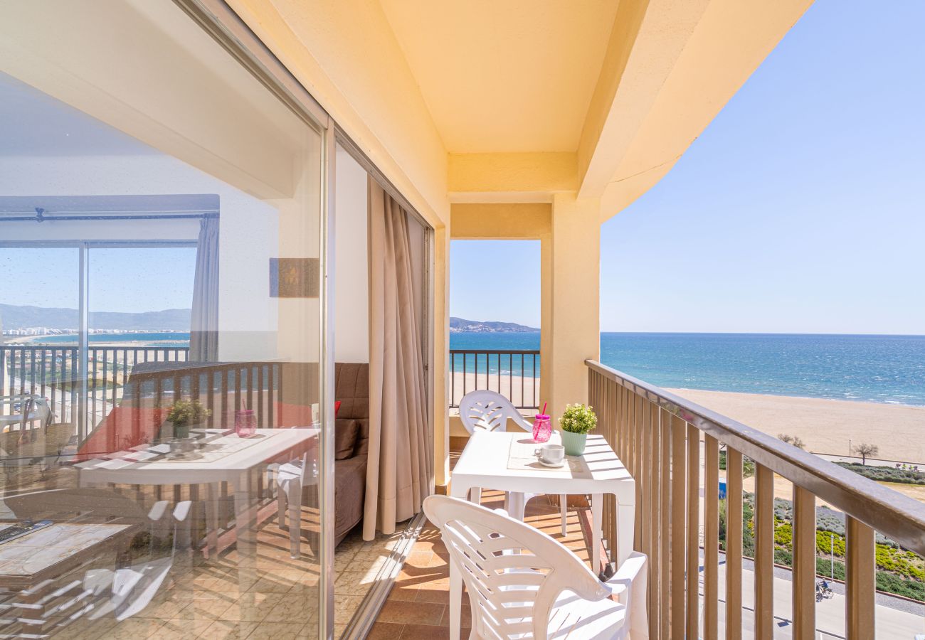 Apartament en Empuriabrava - 0030-CANIGO Apartment amb vista al mar