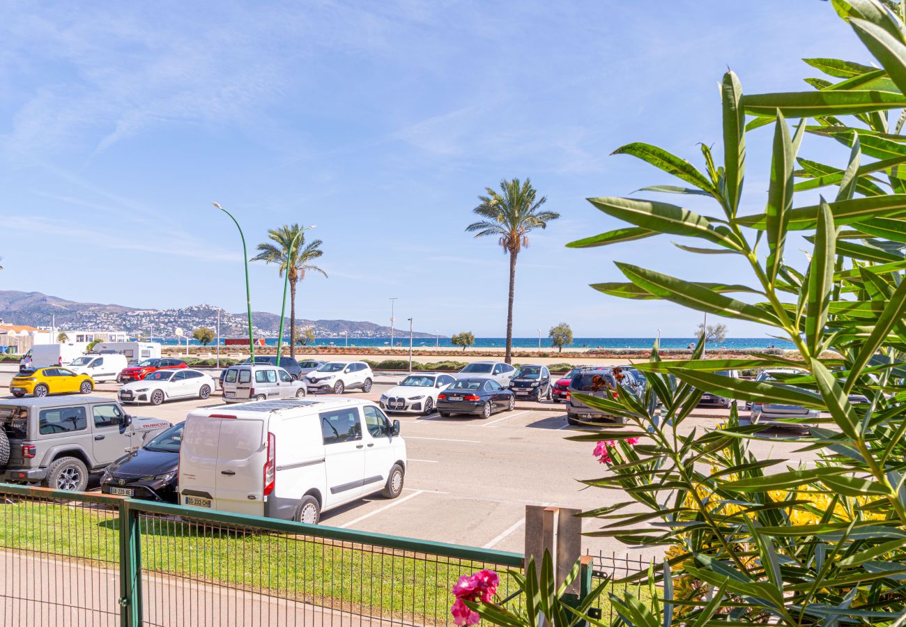 Apartament en Empuriabrava - 0087-MIRABLAU Apartament davant de la platja