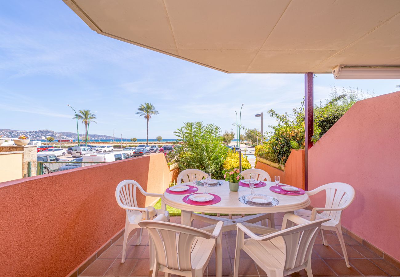 Apartament en Empuriabrava - 0087-MIRABLAU Apartament davant de la platja