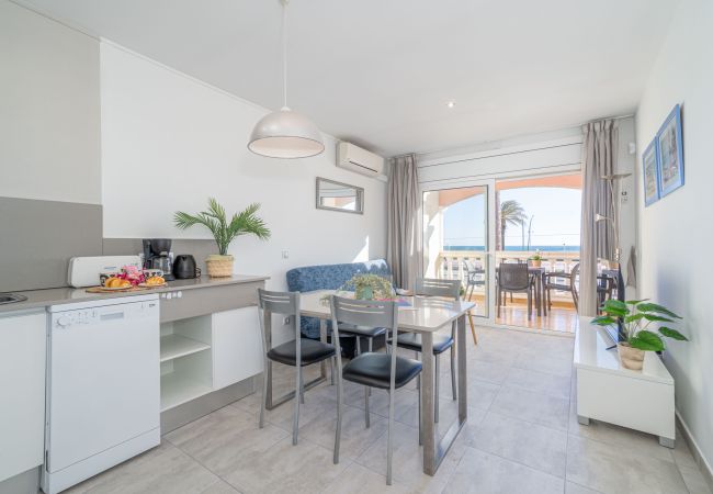 Apartament en Empuriabrava - 0023-BAHIA Apartament davant de la platja amb wifi