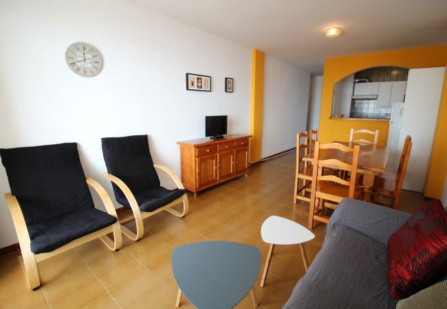 Apartament en Empuriabrava - 0186-SAN LUIS Apartament amb vistes al mar
