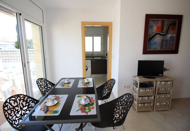 Vil.la en Empuriabrava - 0034-NOGUERA Casa amb piscina petita Vil.la en Empuriabrava - 0034-NOGUERA Casa amb piscina petita