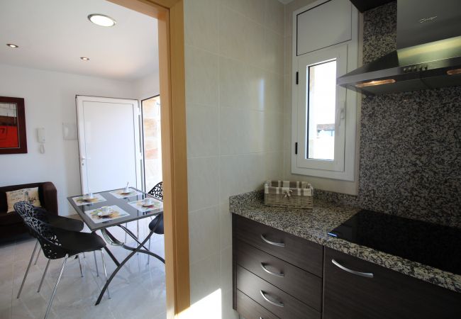 Vil.la en Empuriabrava - 0034-NOGUERA Casa amb piscina petita Vil.la en Empuriabrava - 0034-NOGUERA Casa amb piscina petita