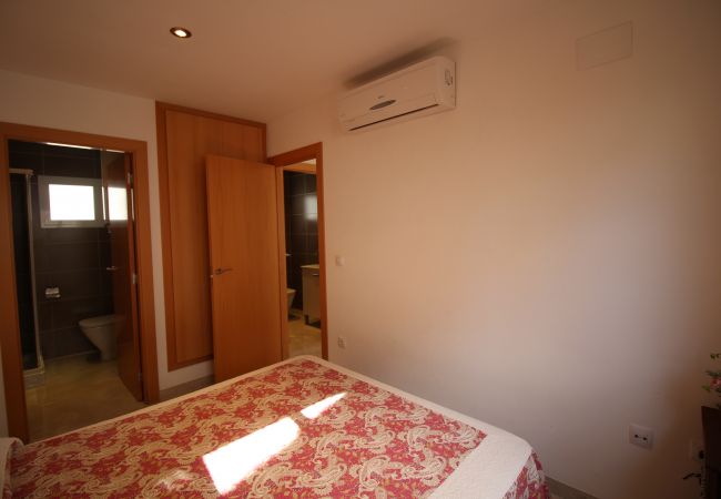 Vil.la en Empuriabrava - 0034-NOGUERA Casa amb piscina petita Vil.la en Empuriabrava - 0034-NOGUERA Casa amb piscina petita