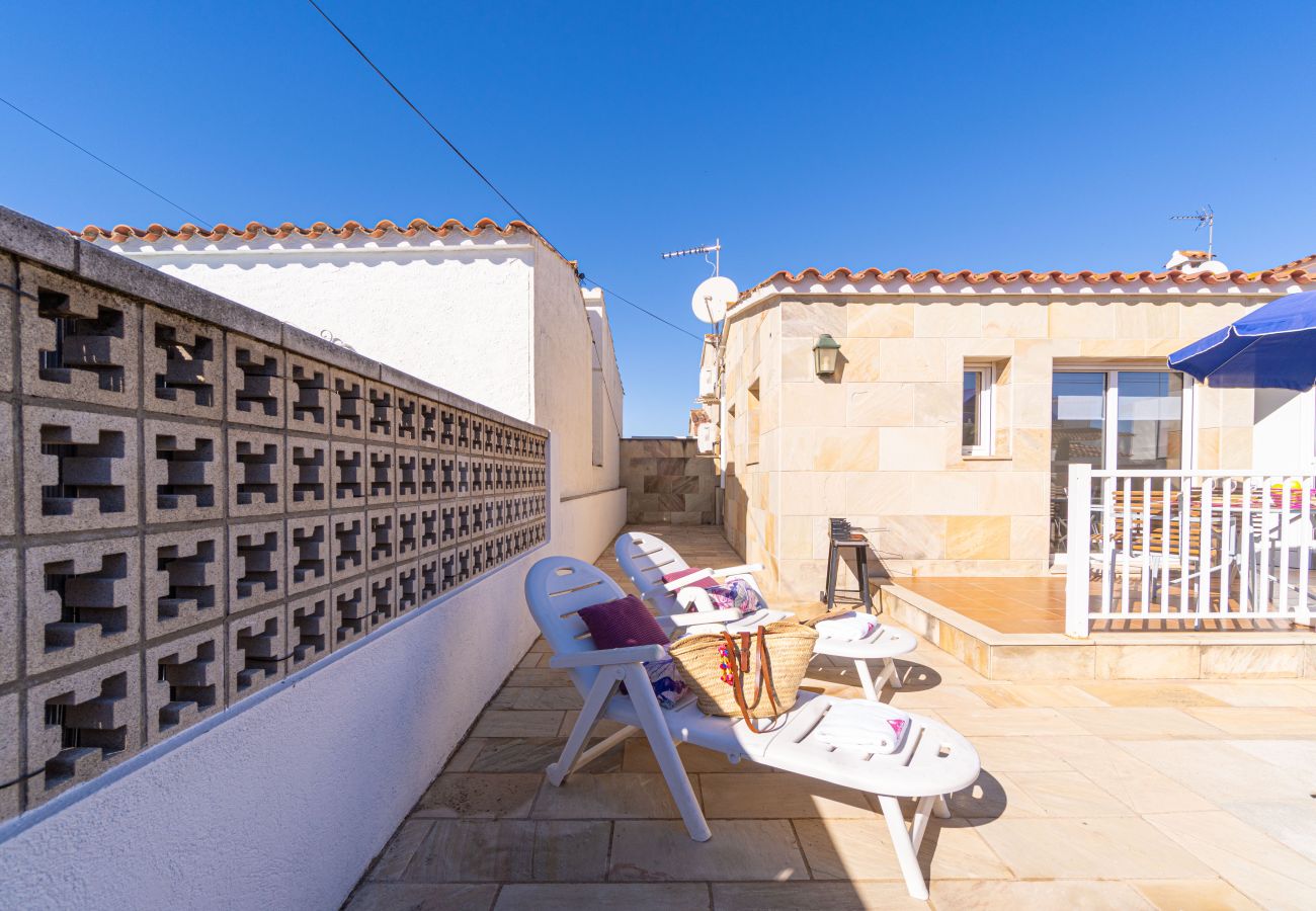 Vil.la en Empuriabrava - 0034-NOGUERA Casa amb piscina petita