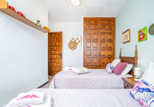 Vil.la en Empuriabrava - 0081-PANI Casa amb 4 dormitoris i jardí Vil.la en Empuriabrava - 0081-PANI Casa amb 4 dormitoris i jardí