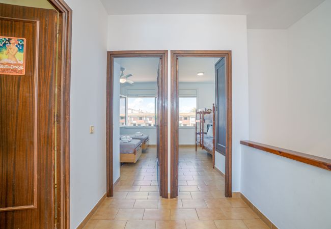 Vil.la en Empuriabrava - 0153-PORTO FINO Casa al canal amb amarratge Vil.la en Empuriabrava - 0153-PORTO FINO Casa al canal amb amarratge