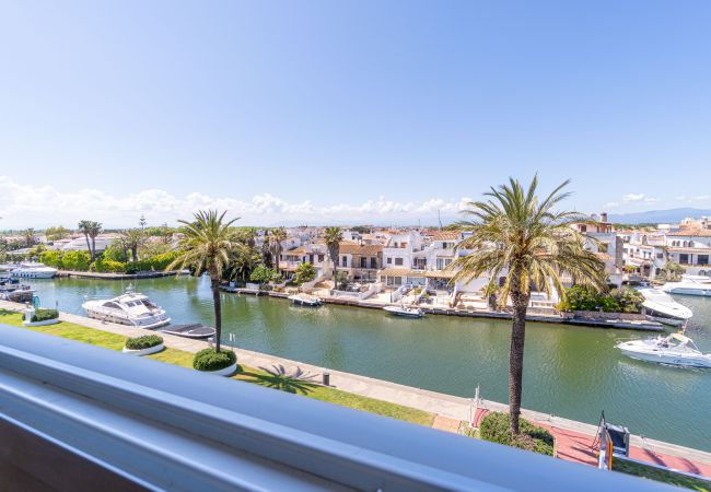 Apartament en Empuriabrava - 0154-PATTAYA Apartament amb vistes al canal Apartament en Empuriabrava - 0154-PATTAYA Apartament amb vistes al canal