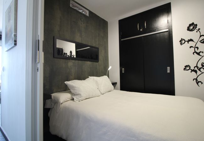 Estudi en Empuriabrava - 0115-MANHATTAN Estudi amb vistes al mar Estudi en Empuriabrava - 0115-MANHATTAN Estudi amb vistes al mar