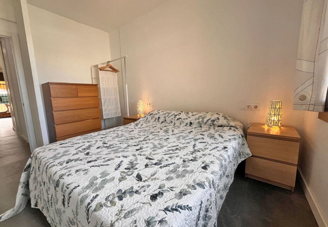 Vil.la en Empuriabrava - 0130-MONTGRI Casa amb piscina privada