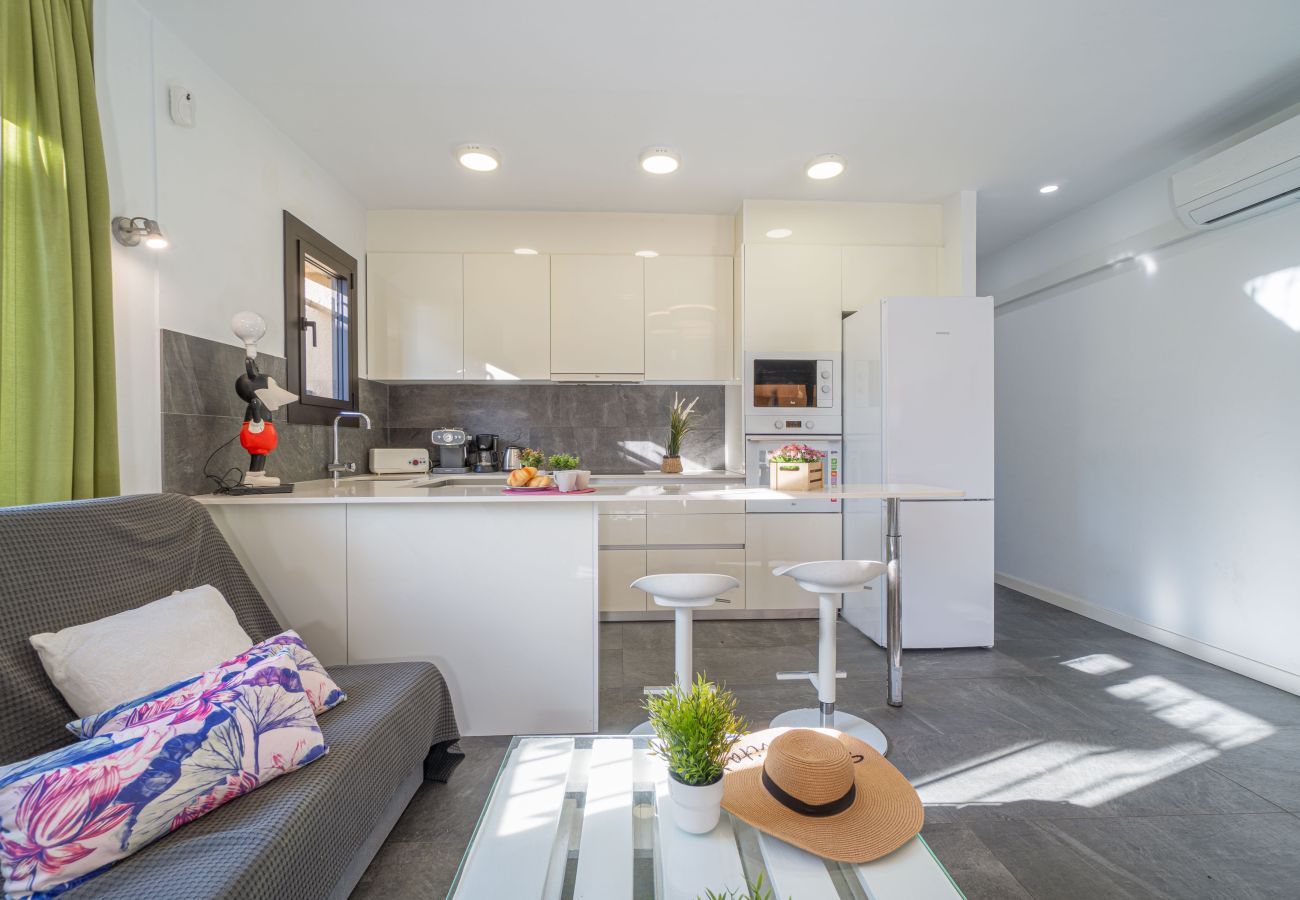 Vil.la en Empuriabrava - 0130-MONTGRI Casa amb piscina privada