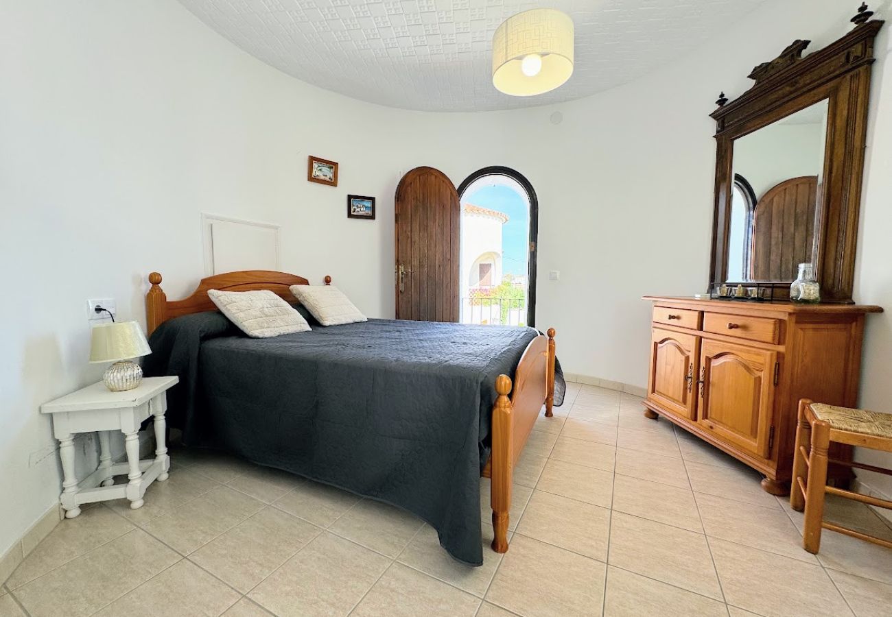 Vil.la en Empuriabrava - 0082-PANI Casa amb 3 dormitoris